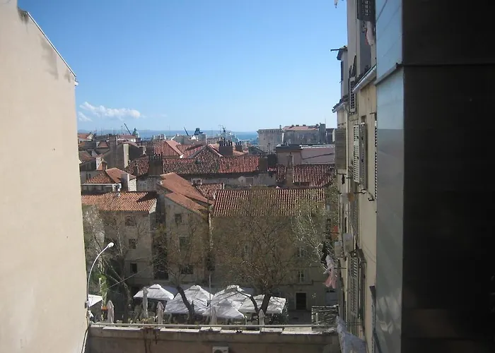 Split Central Guesthouse